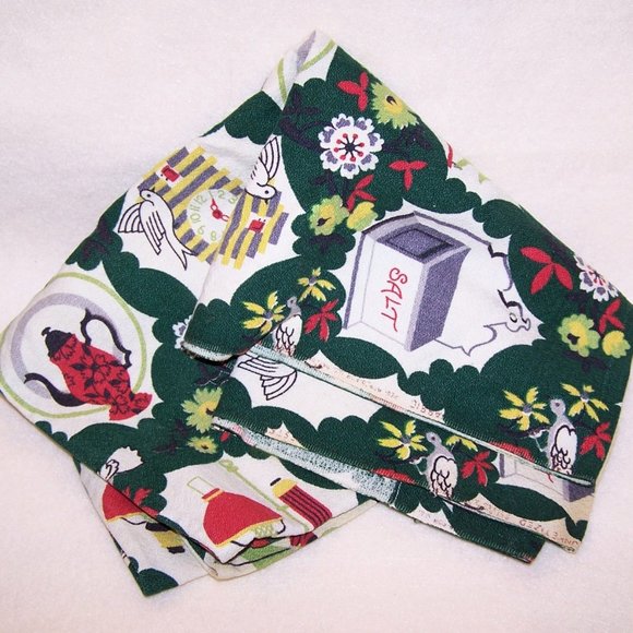 2 Panels 1950s Bark Cloth - Weathervane Salt Container Birds Clock Teapot Flower - Picture 2 of 5